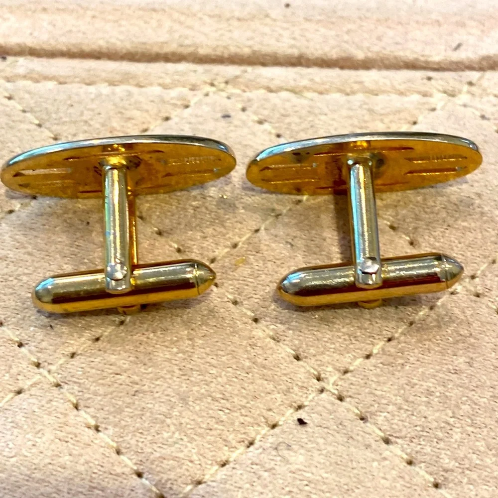Swank Gold Oval Cufflinks